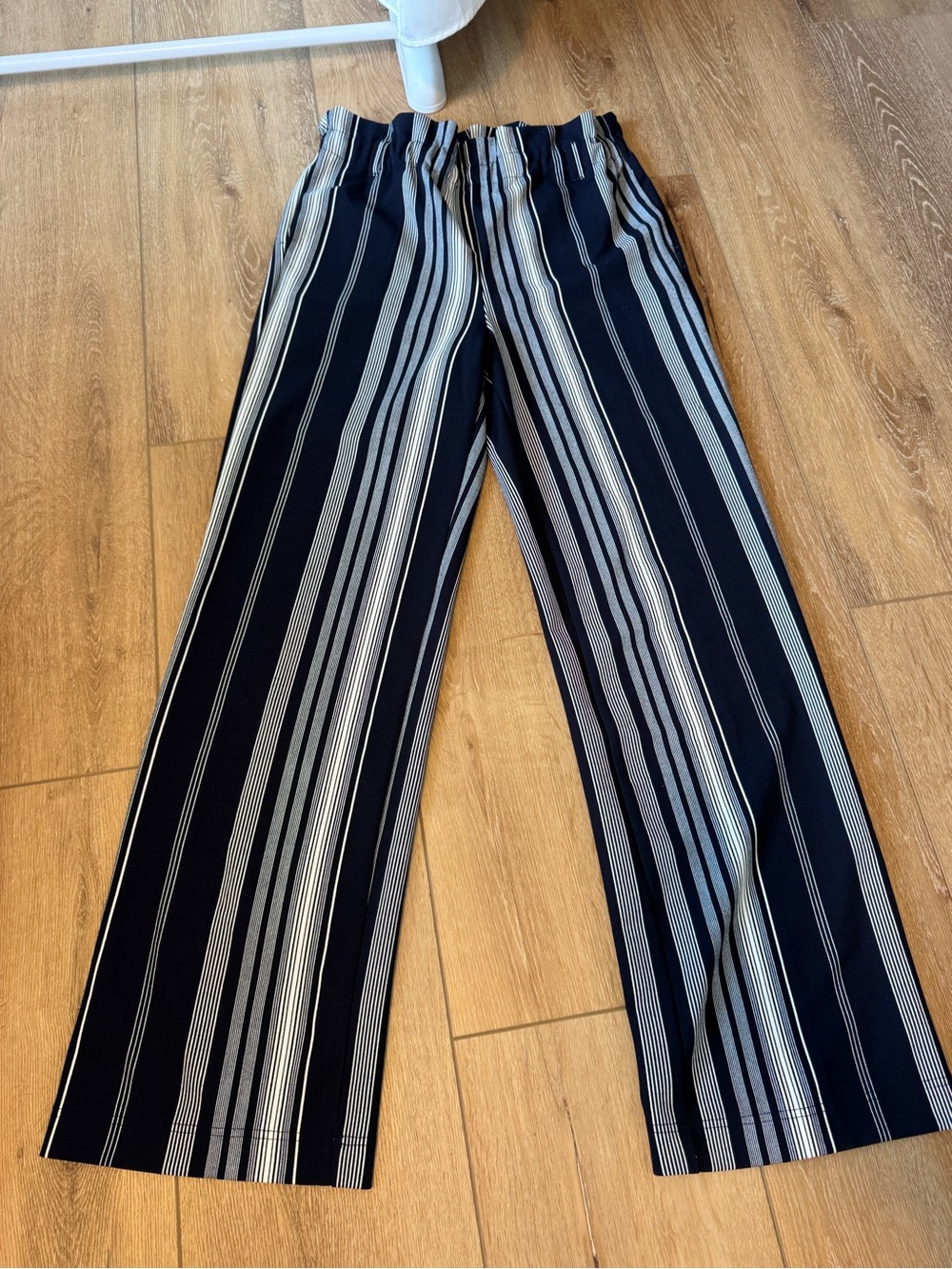 BBJ Los Angeles Striped Pull-On Wide-Leg Pants size Large